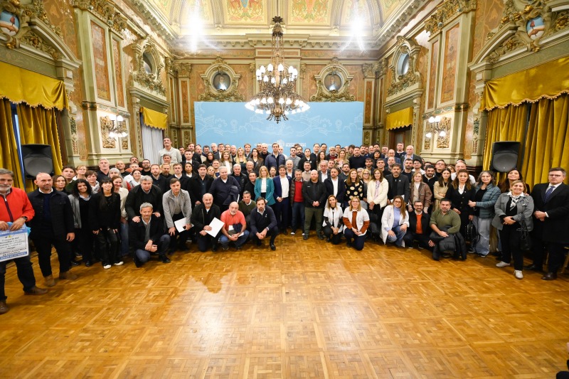 El intendente Wesner particip� de una reuni�n con el gobernador